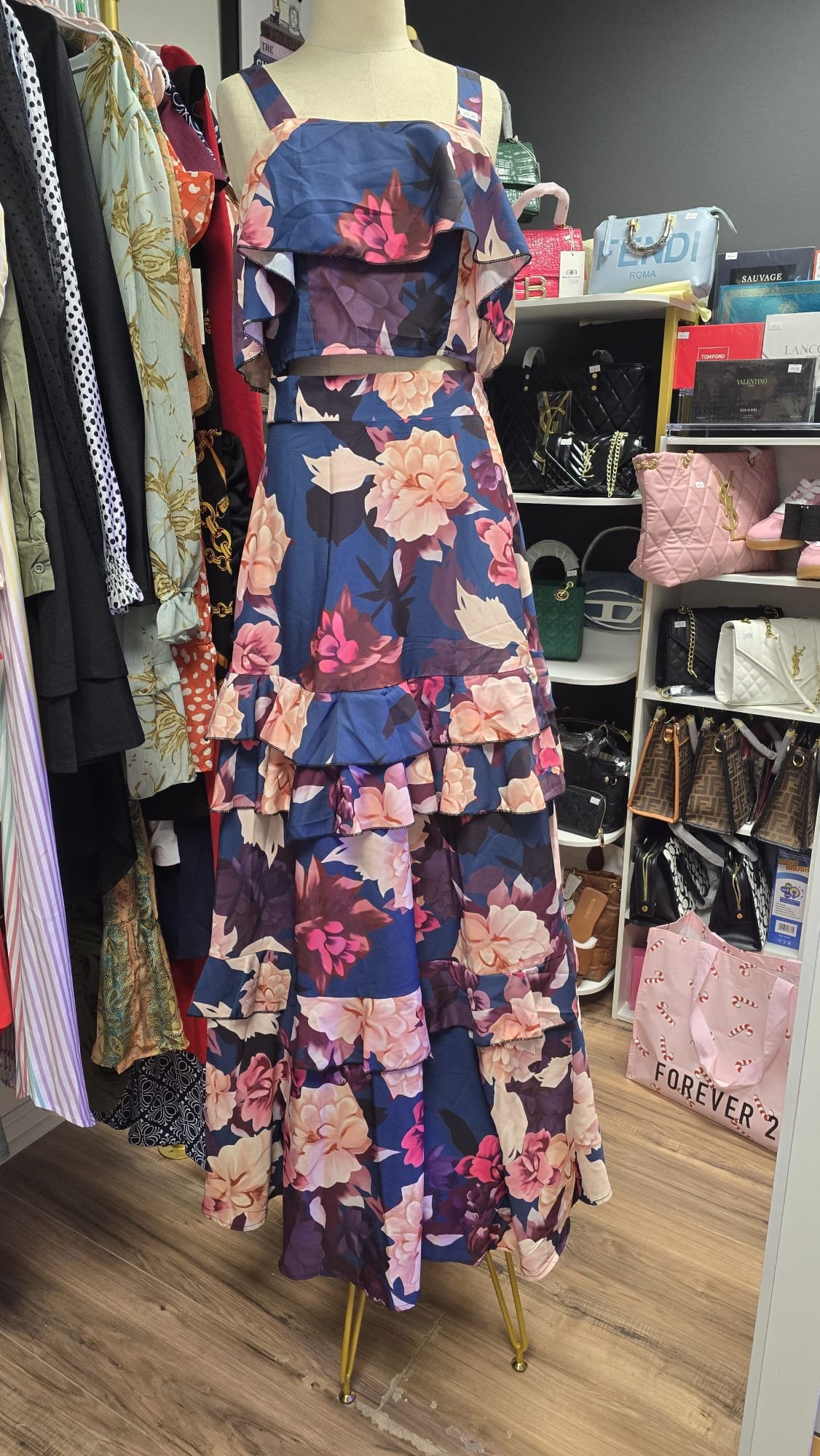 Elegant Skirt Set - Image 6